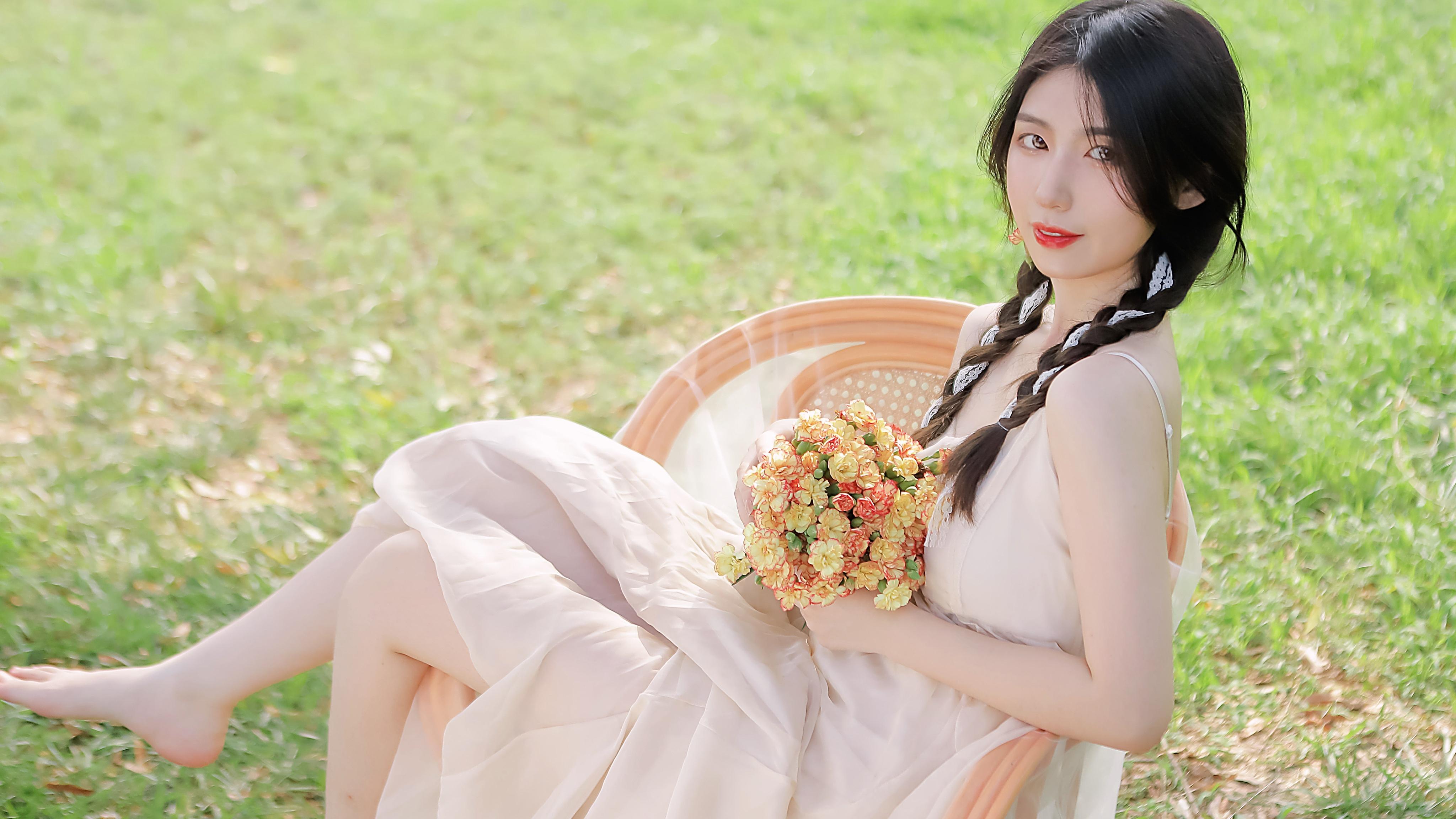 李强主持召开国务院常务会议